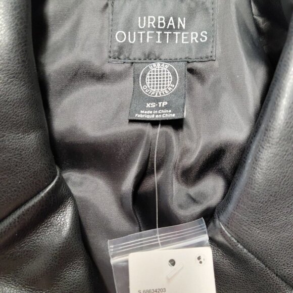 URBAN Outfitters Crop Faux Leather Jacket Black Size XS NWT - Picture 5 of 5